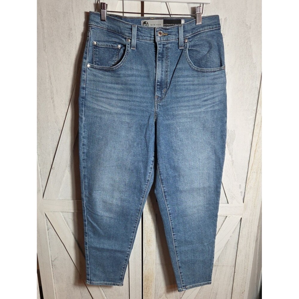 Levi's Silver Tab Mom Jeans Size 31